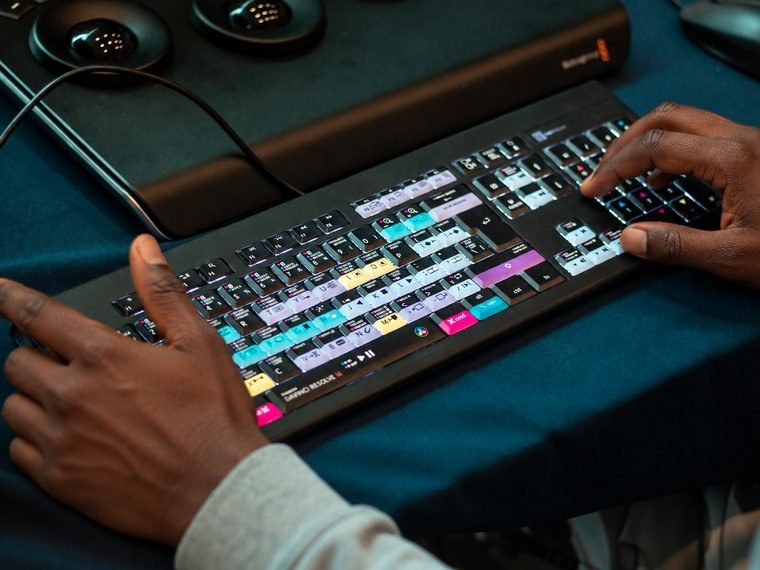 Editor color grading and mixing on an editing keyboard